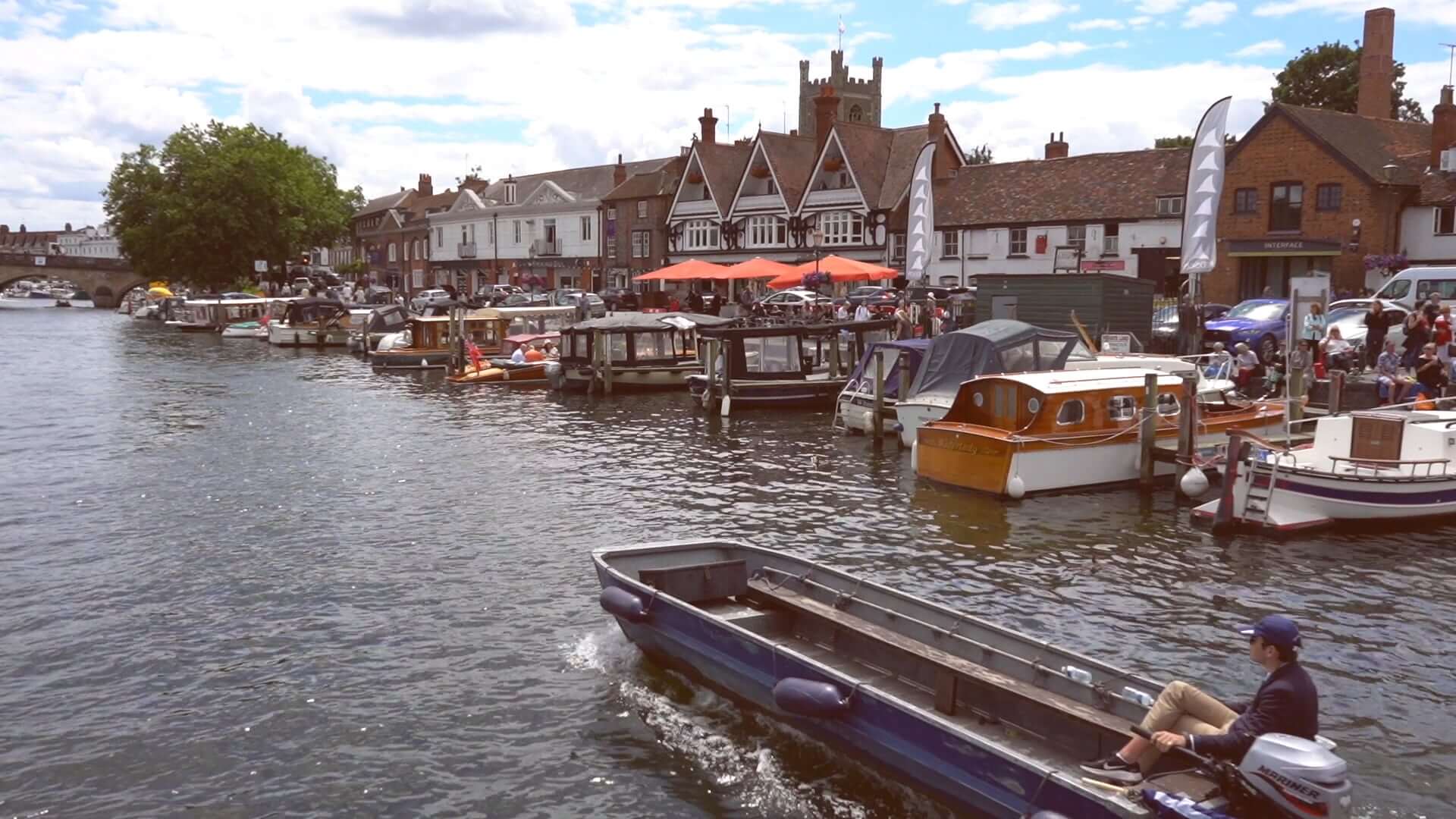Image of river boats in Henley